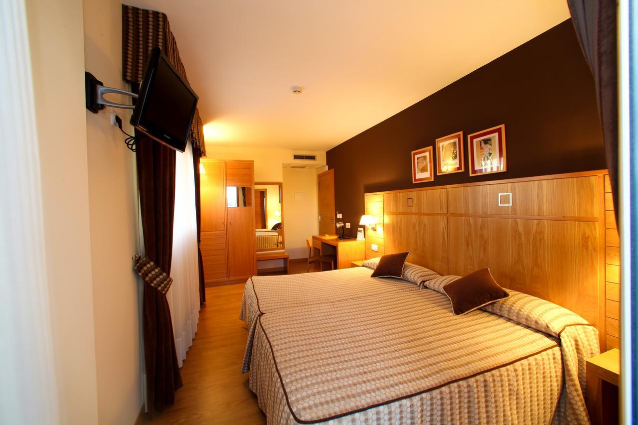 Hotel Condes De Lemos Espana มงฟอร์เต เด เลมอส ภายนอก รูปภาพ