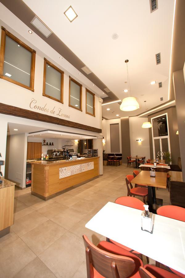 Hotel Condes De Lemos Espana มงฟอร์เต เด เลมอส ภายนอก รูปภาพ